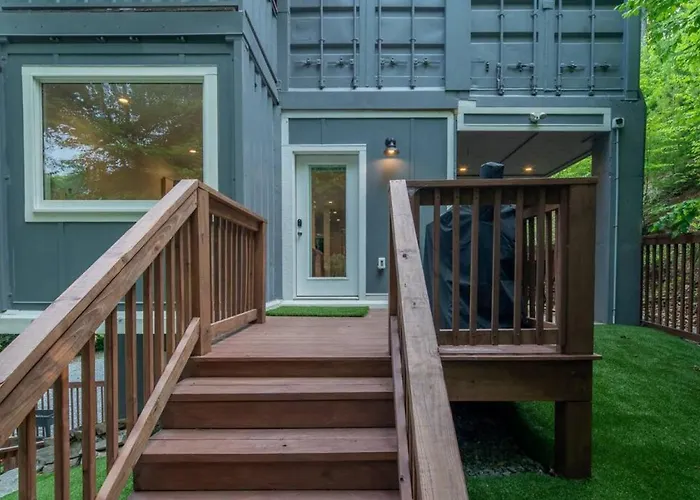 Hillside Hideaway- Container Home In Blowing Rock