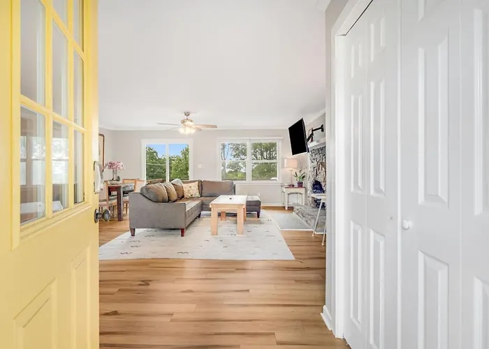 Saddle Hills 3 - Mountain Retreat, Balcony, Grill, And 5 Minutes To Downtown!